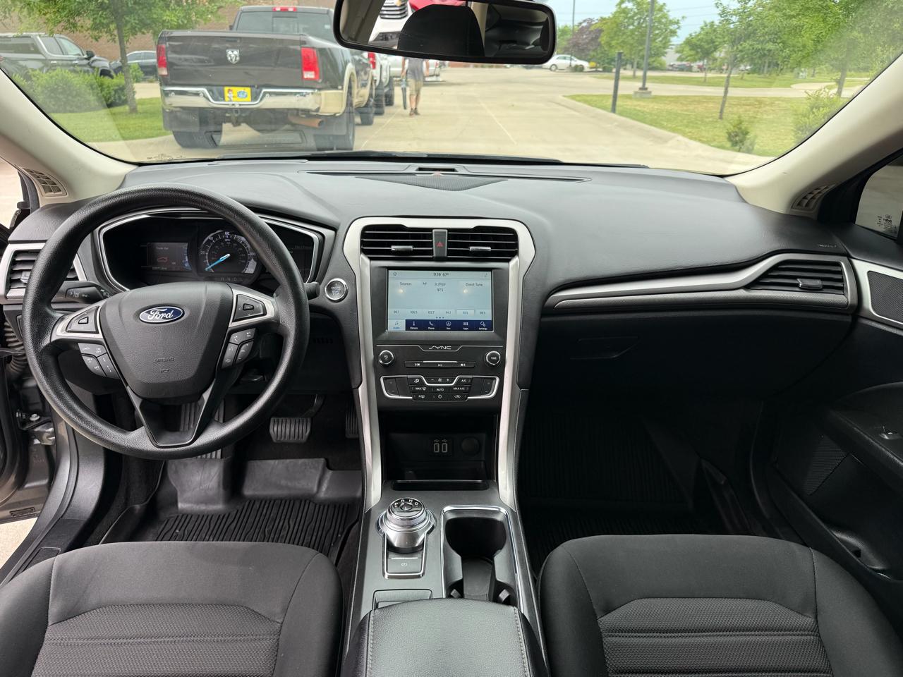 Ford Fusion Hybrid SE FWD 2020