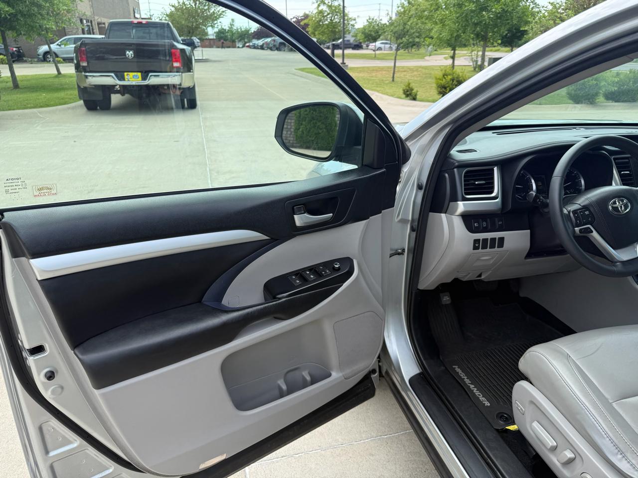 Toyota Highlander  2017