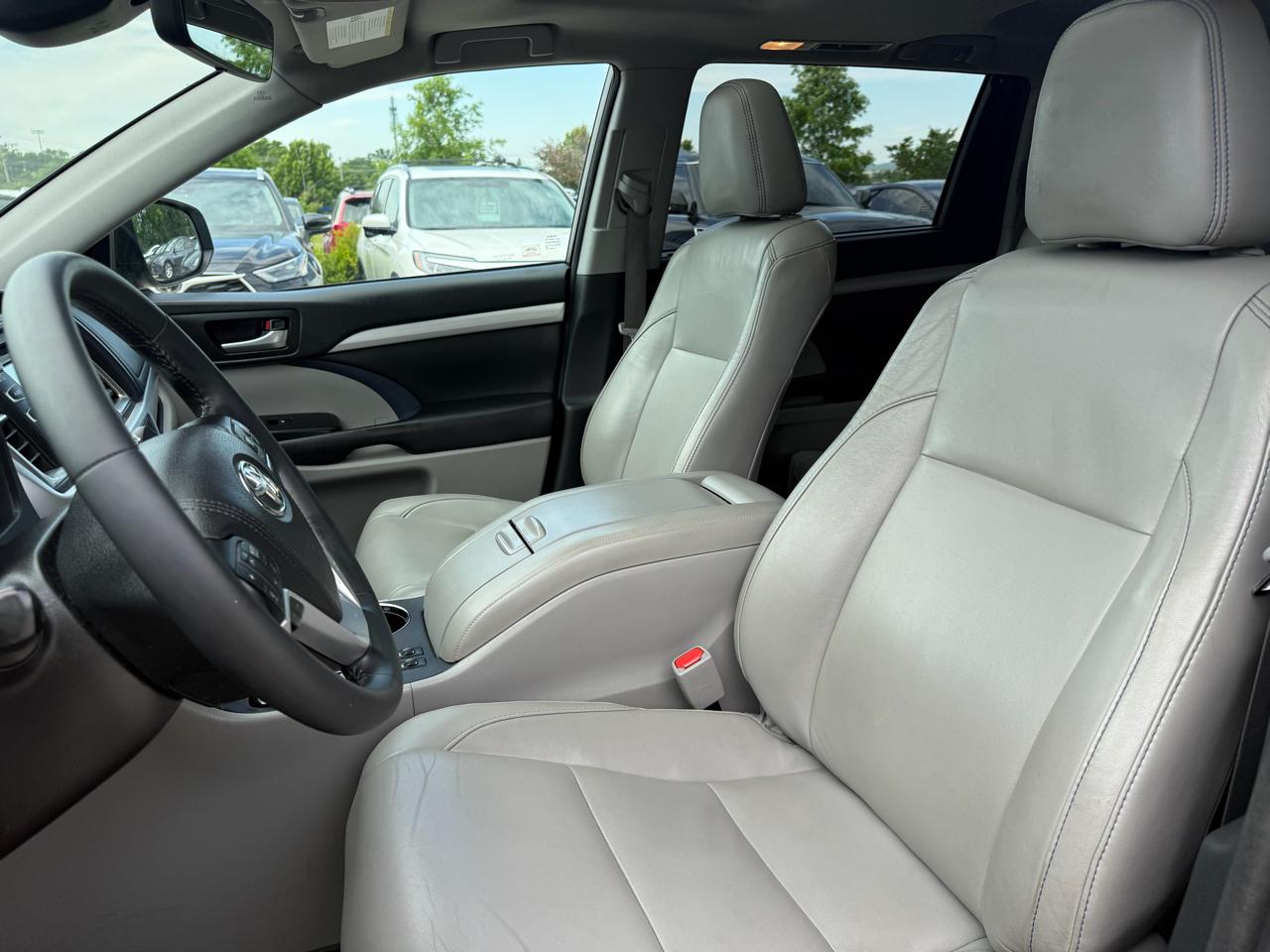 Toyota Highlander  2017