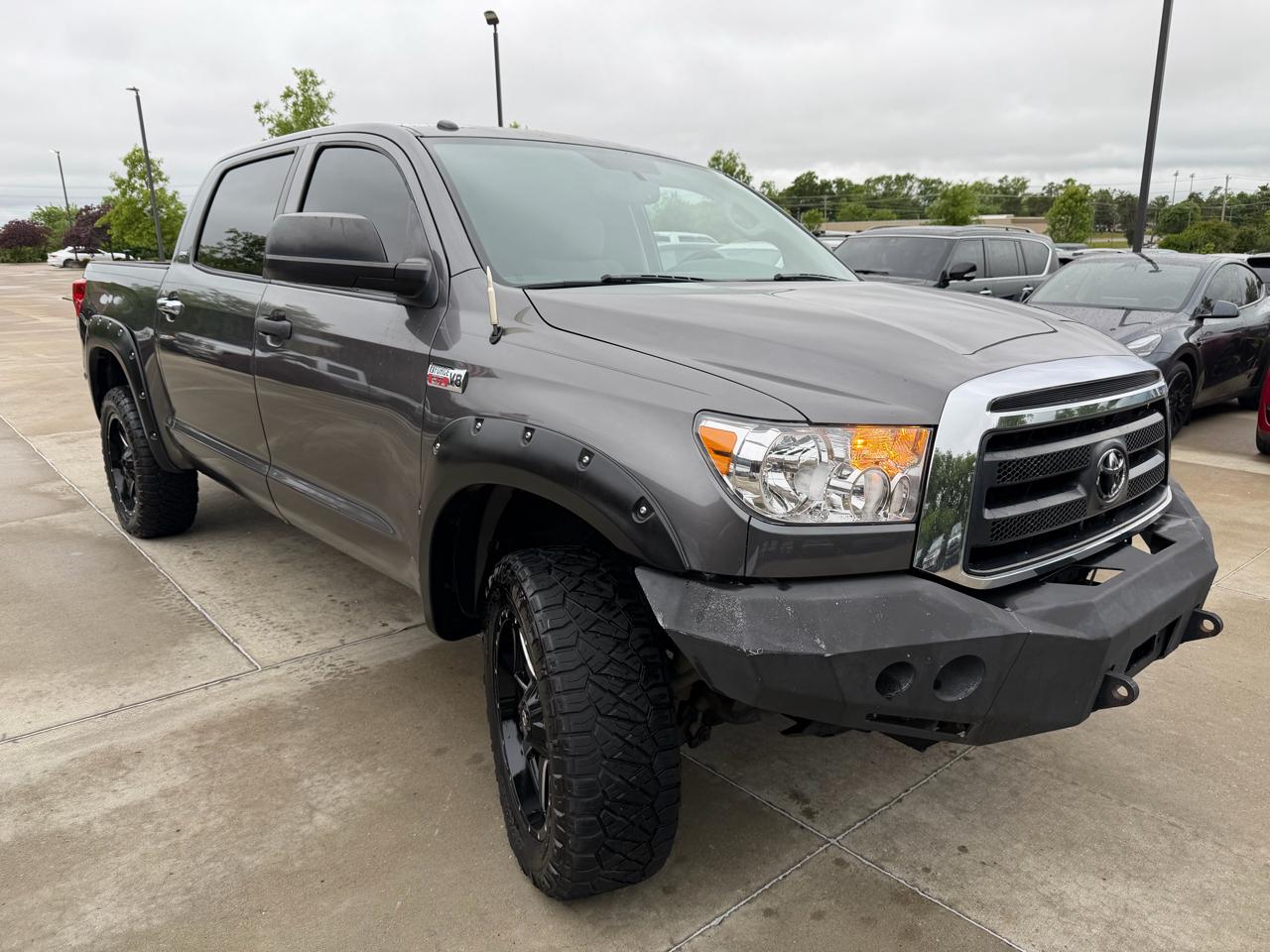 Toyota Tundra 4WD Truck  2013