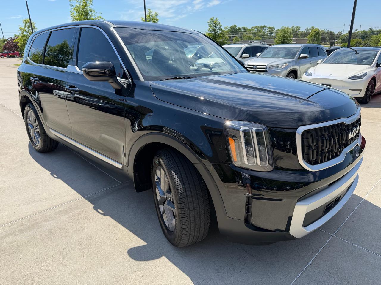 Kia Telluride LX FWD 2025