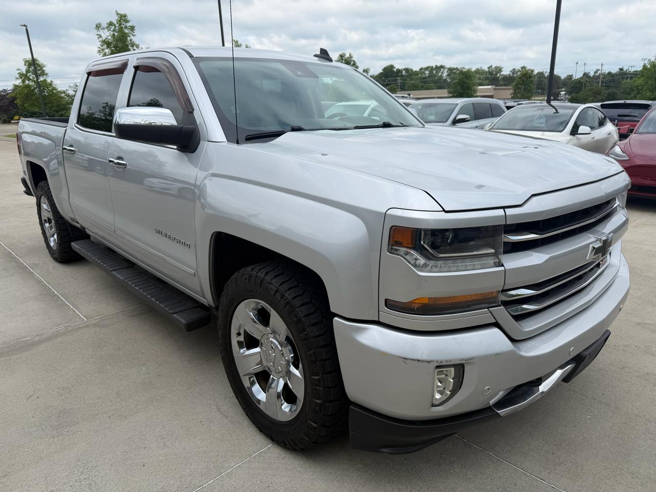 Chevrolet Silverado 1500 4WD Crew Cab 143.5" LTZ w/2LZ 2017