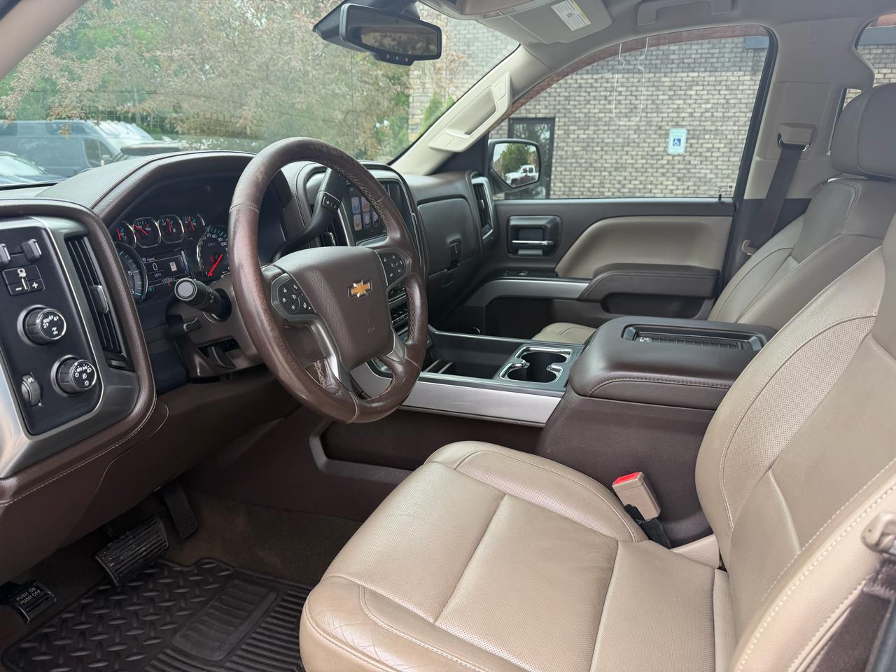 Chevrolet Silverado 1500 4WD Crew Cab 143.5" LTZ w/2LZ 2017