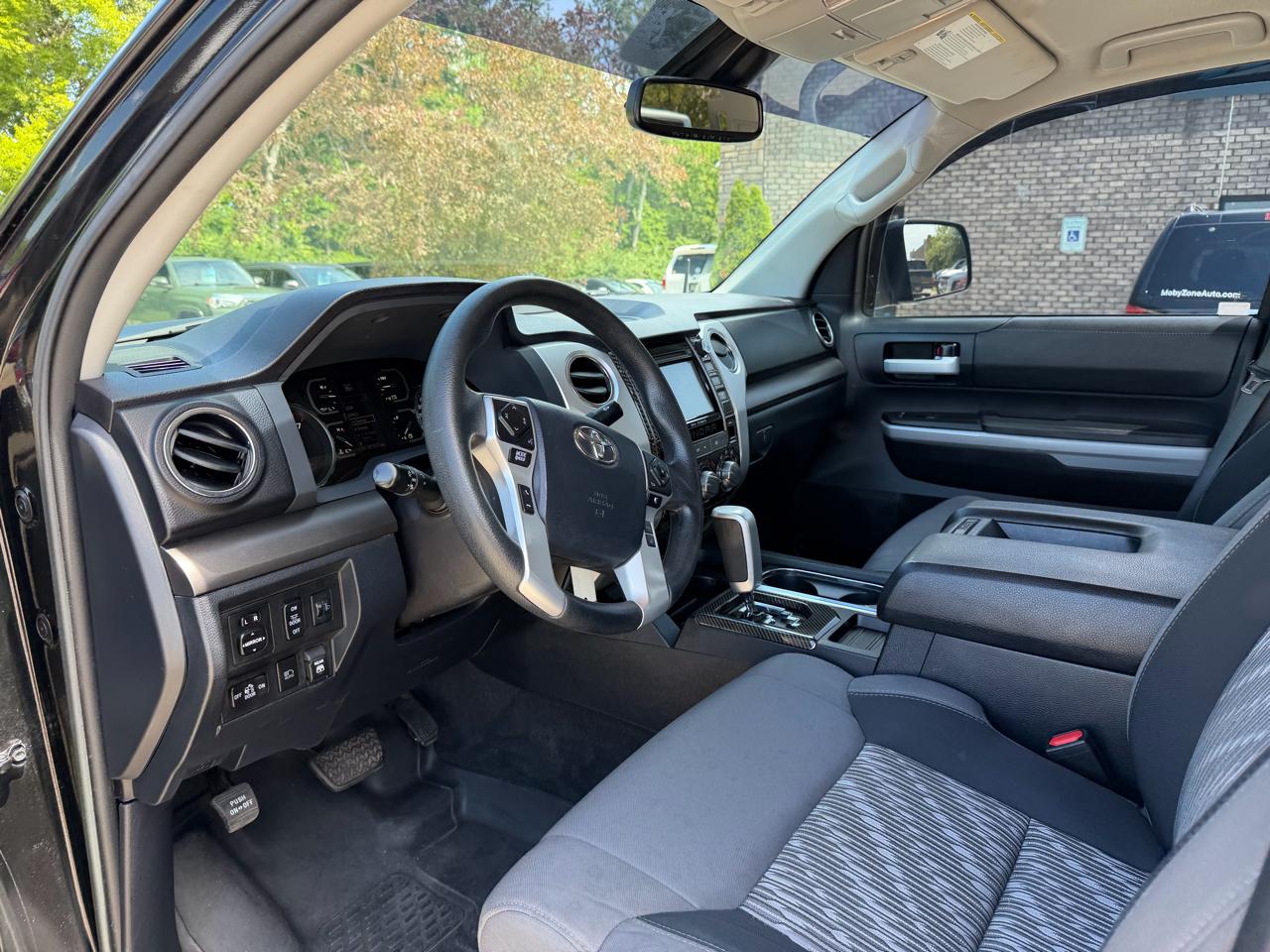 Toyota Tundra 2WD  2019
