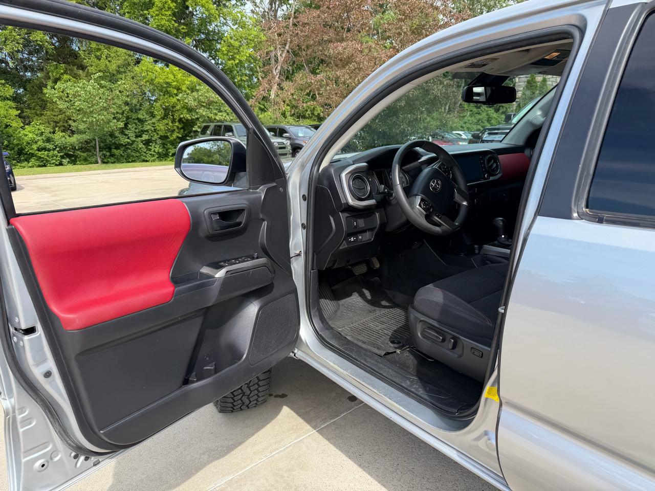 Toyota Tacoma 4WD  2023