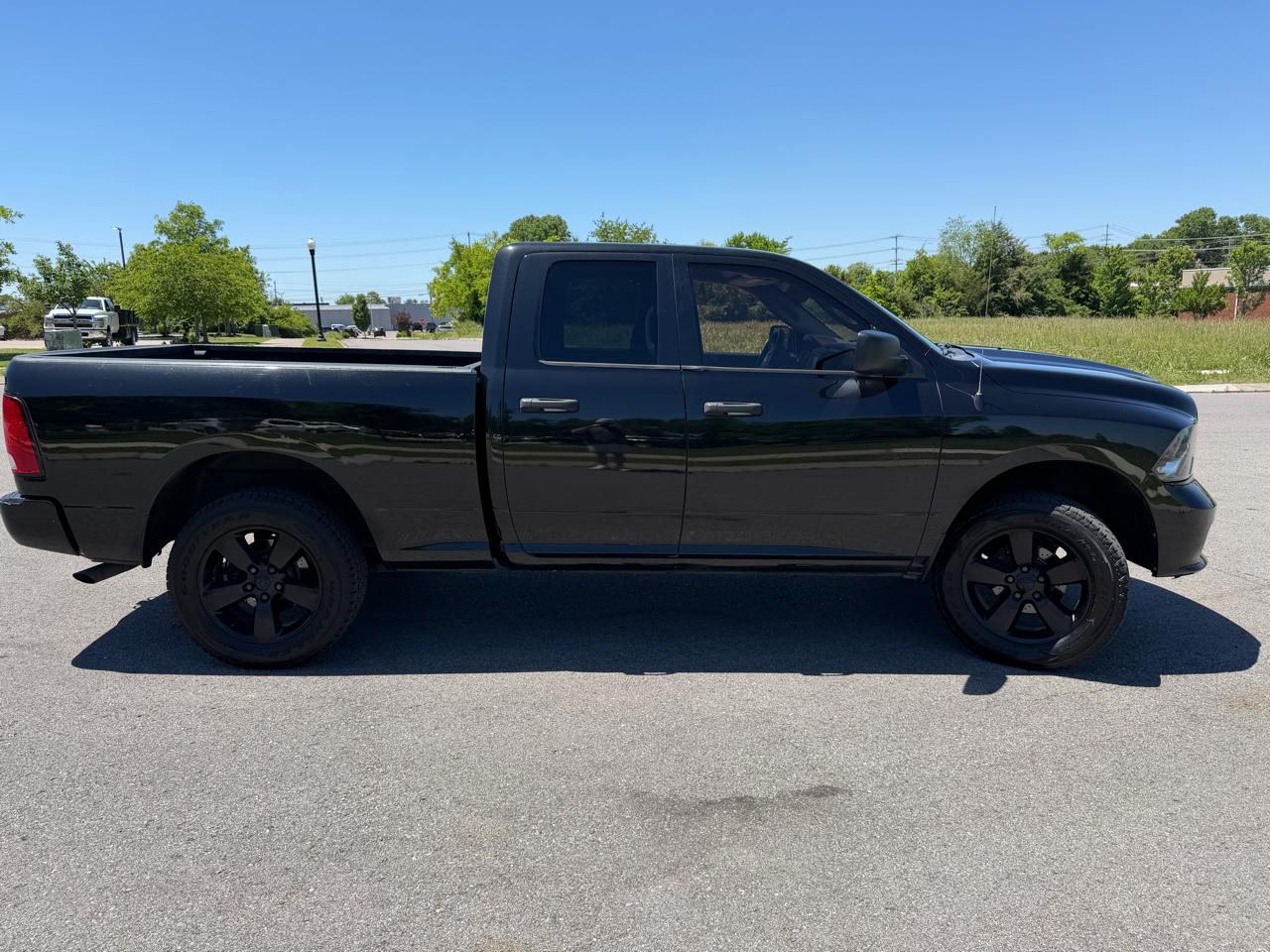 RAM 1500 Express 4x4 Quad Cab 6'4" Box 2018