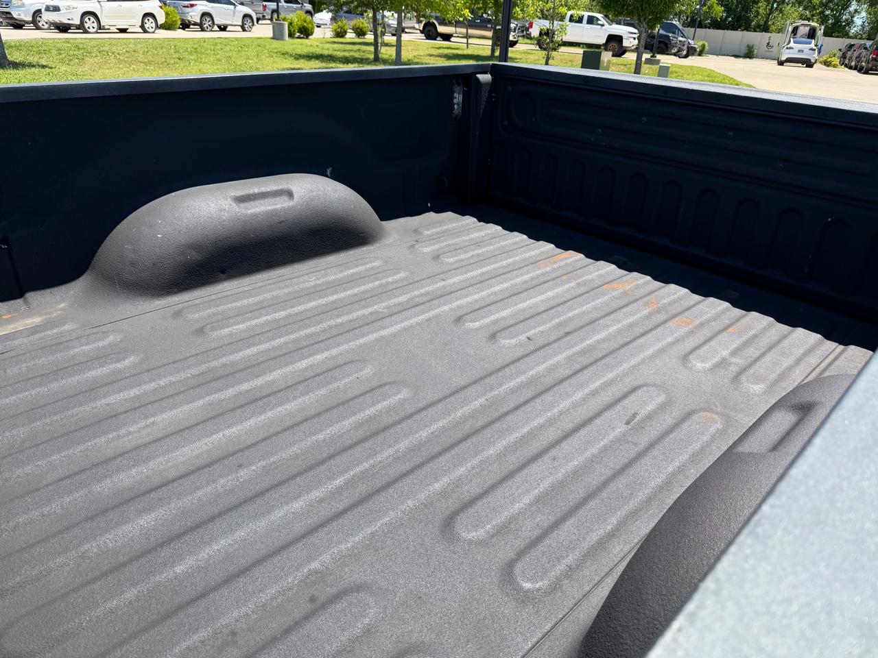 RAM 1500 Express 4x4 Quad Cab 6'4" Box 2018