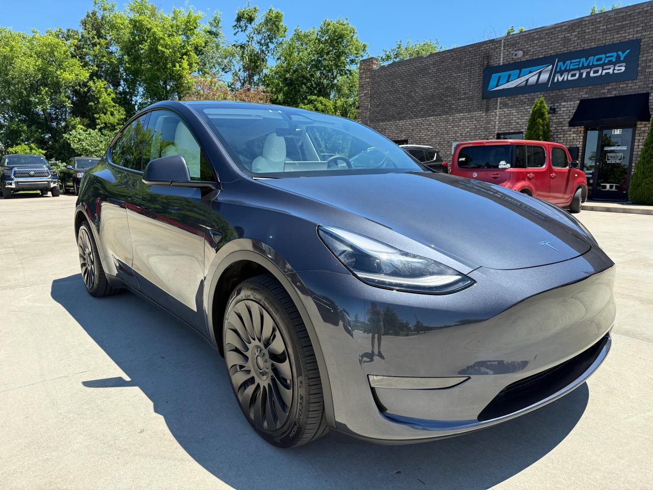 Tesla Model Y Long Range AWD 2024