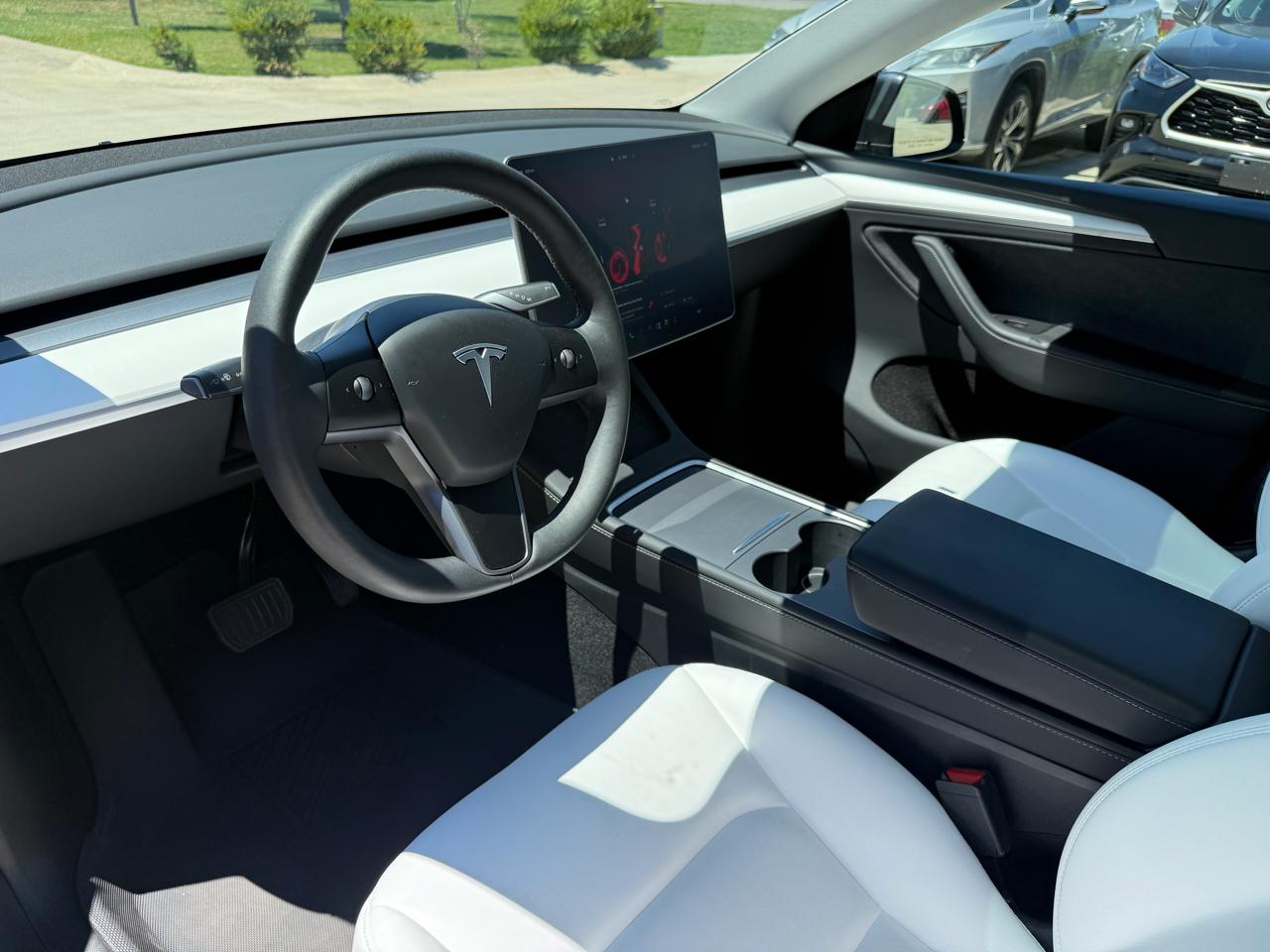 Tesla Model Y Long Range AWD 2024