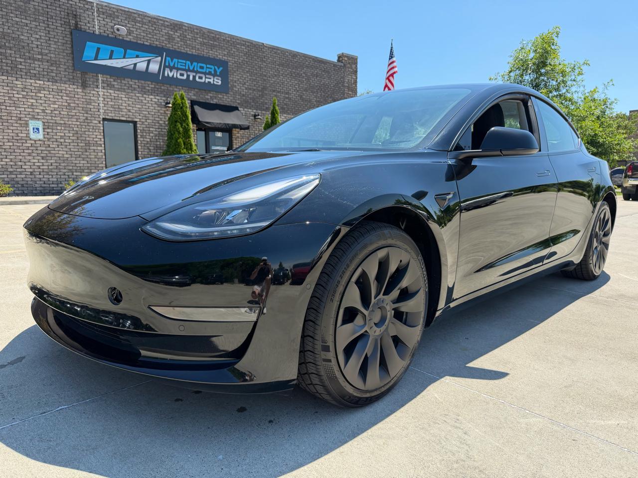 2022 Tesla Model 3's photo