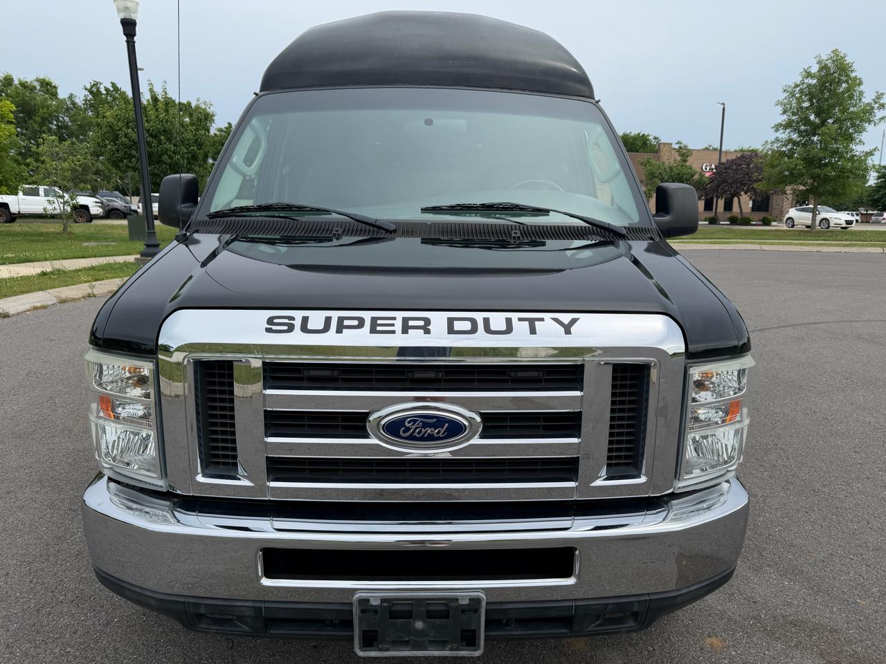 Ford Econoline Cargo Van E-250 Ext Recreational 2008