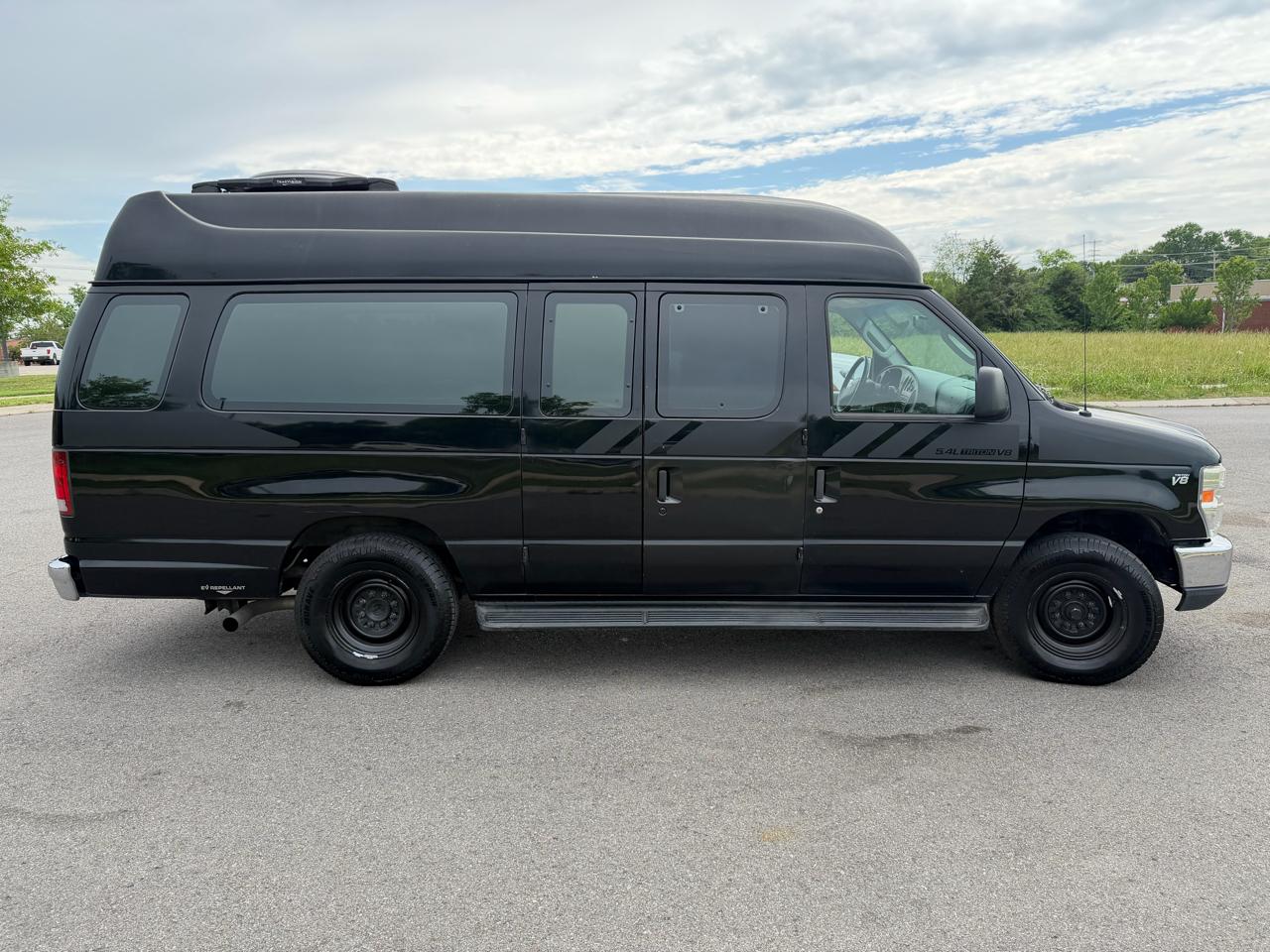 Ford Econoline Cargo Van E-250 Ext Recreational 2008