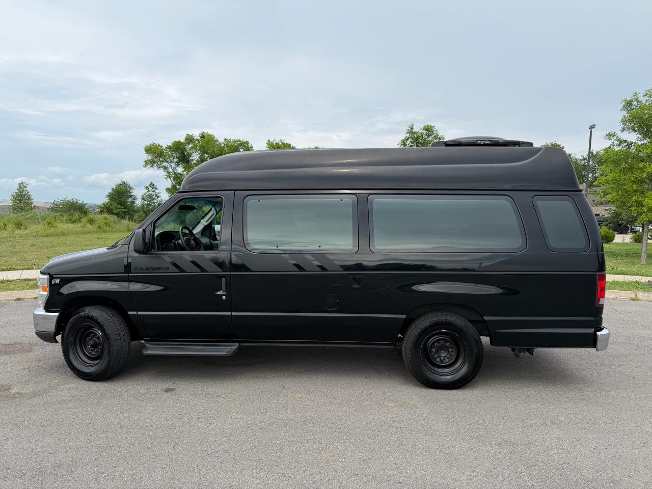Ford Econoline Cargo Van E-250 Ext Recreational 2008