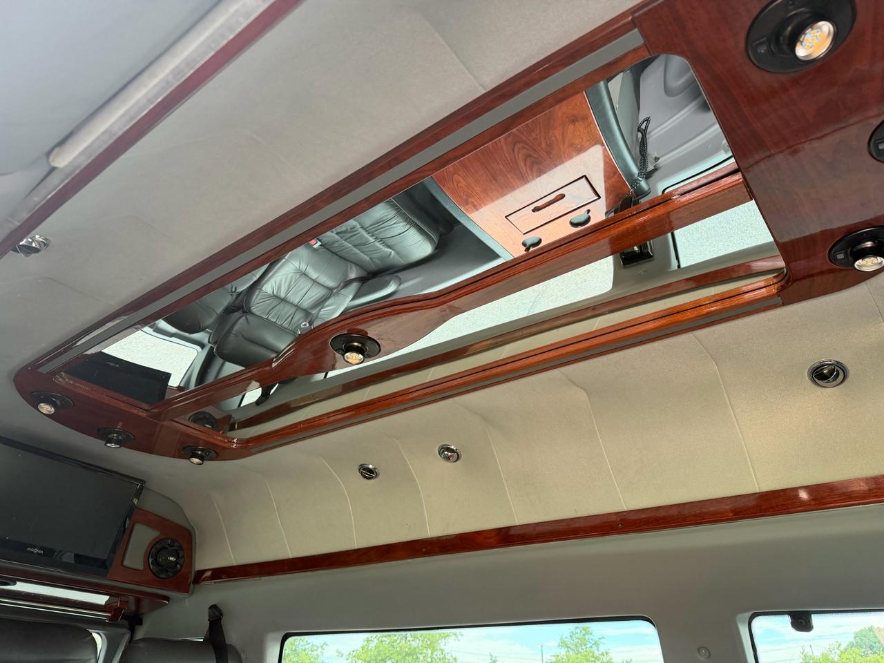 Ford Econoline Cargo Van E-250 Ext Recreational 2008