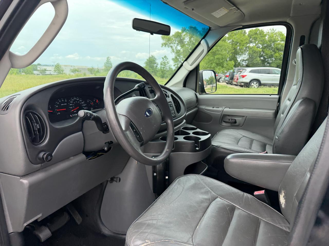 Ford Econoline Cargo Van E-250 Ext Recreational 2008