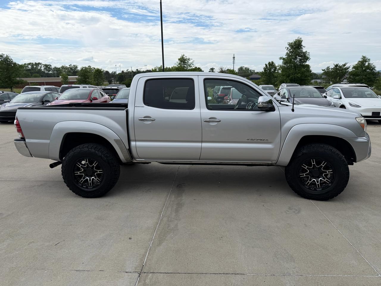 Toyota Tacoma  2013
