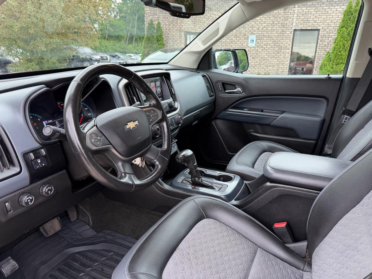 Chevrolet Colorado 4WD Crew Cab 140.5" Z71 2017