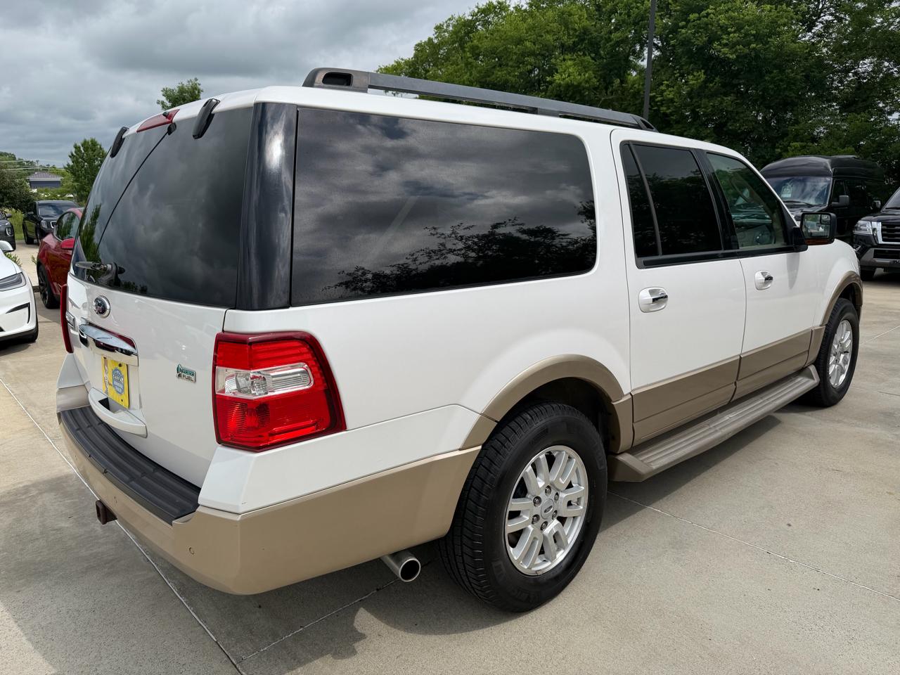 Ford Expedition EL 2WD 4dr XLT 2012