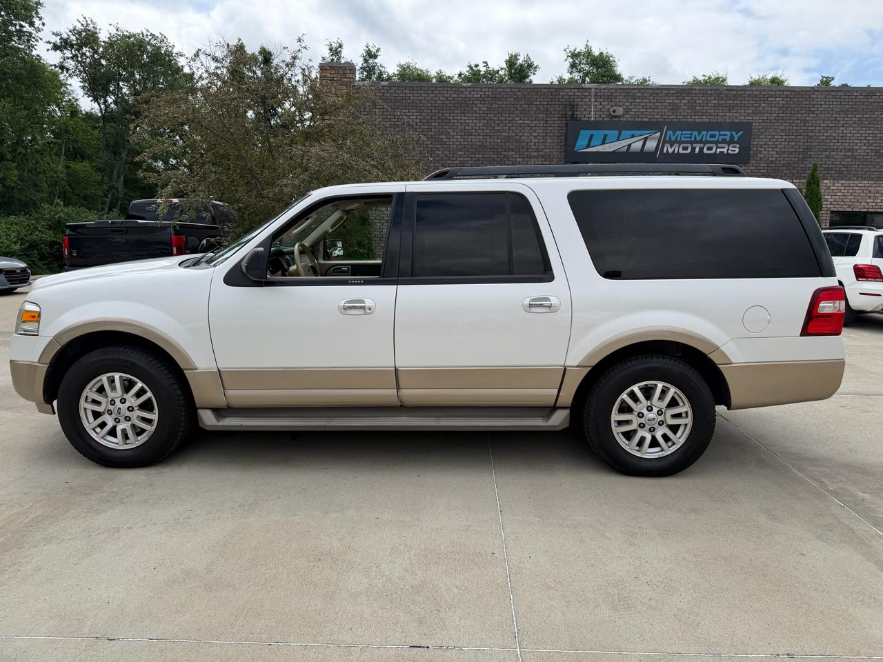 Ford Expedition EL 2WD 4dr XLT 2012
