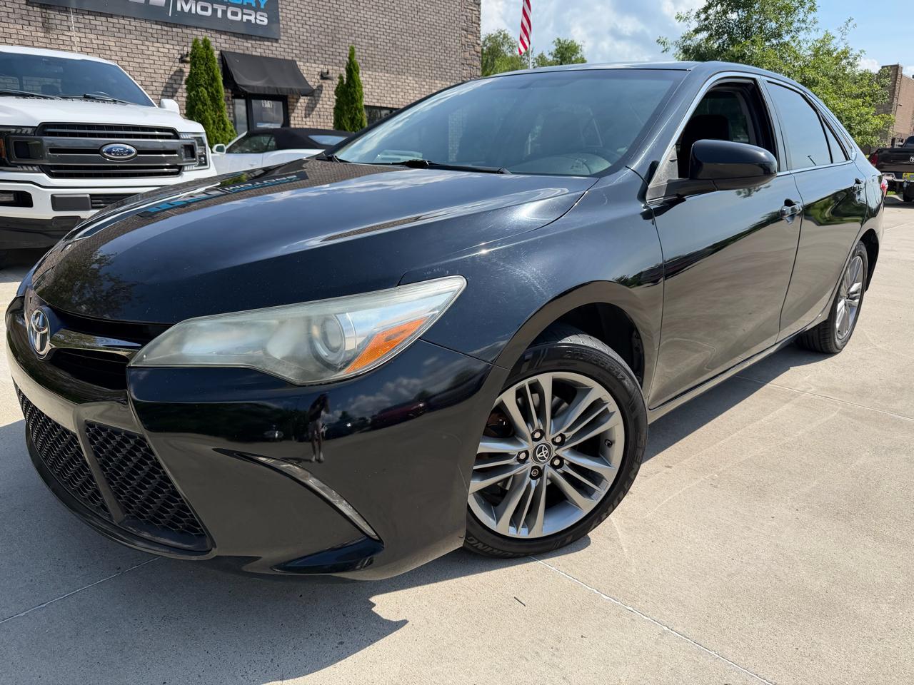 Toyota Camry 4dr Sdn I4 Auto SE w/Special Edition Pkg (Natl) 2016
