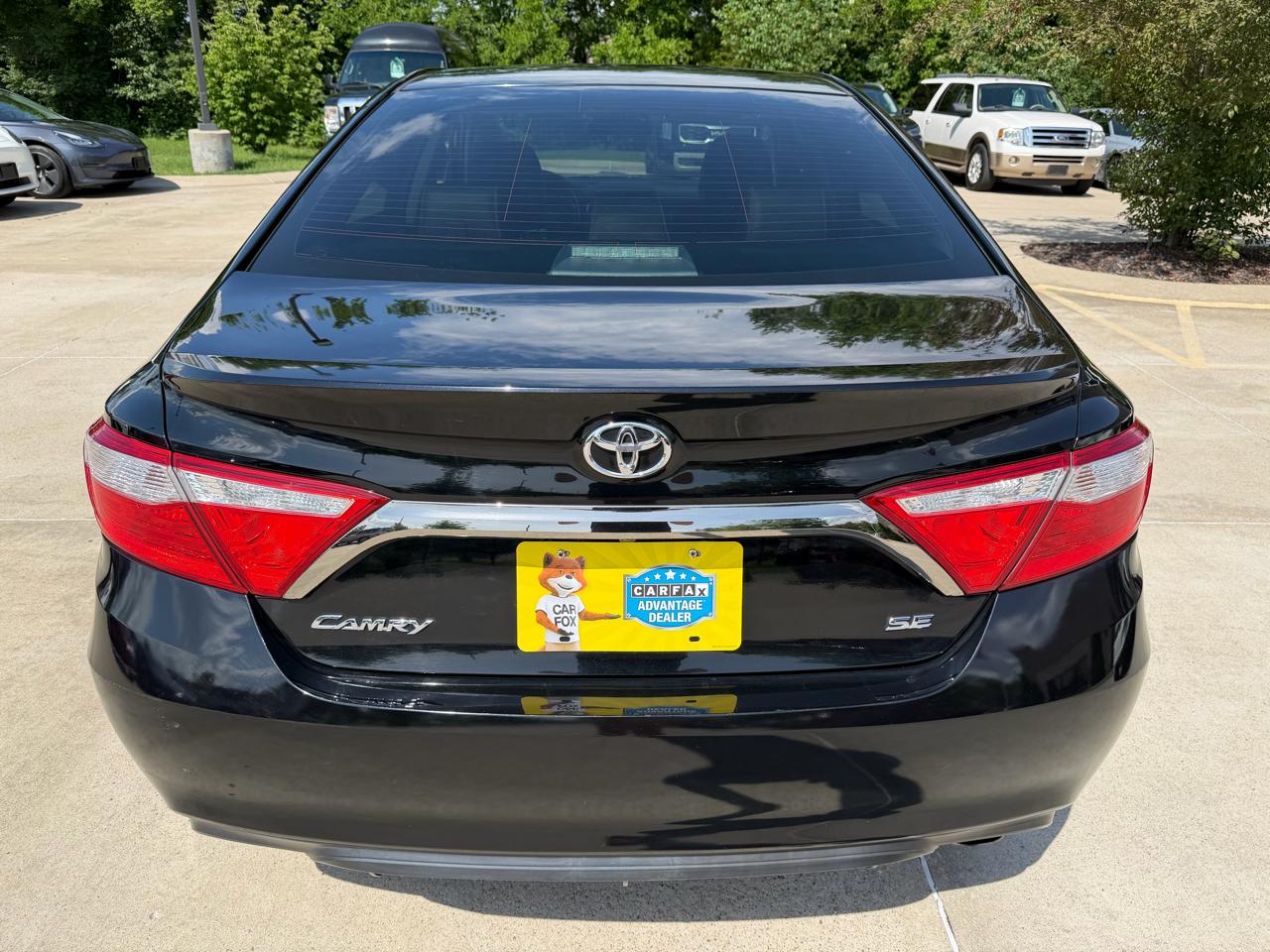 Toyota Camry 4dr Sdn I4 Auto SE w/Special Edition Pkg (Natl) 2016