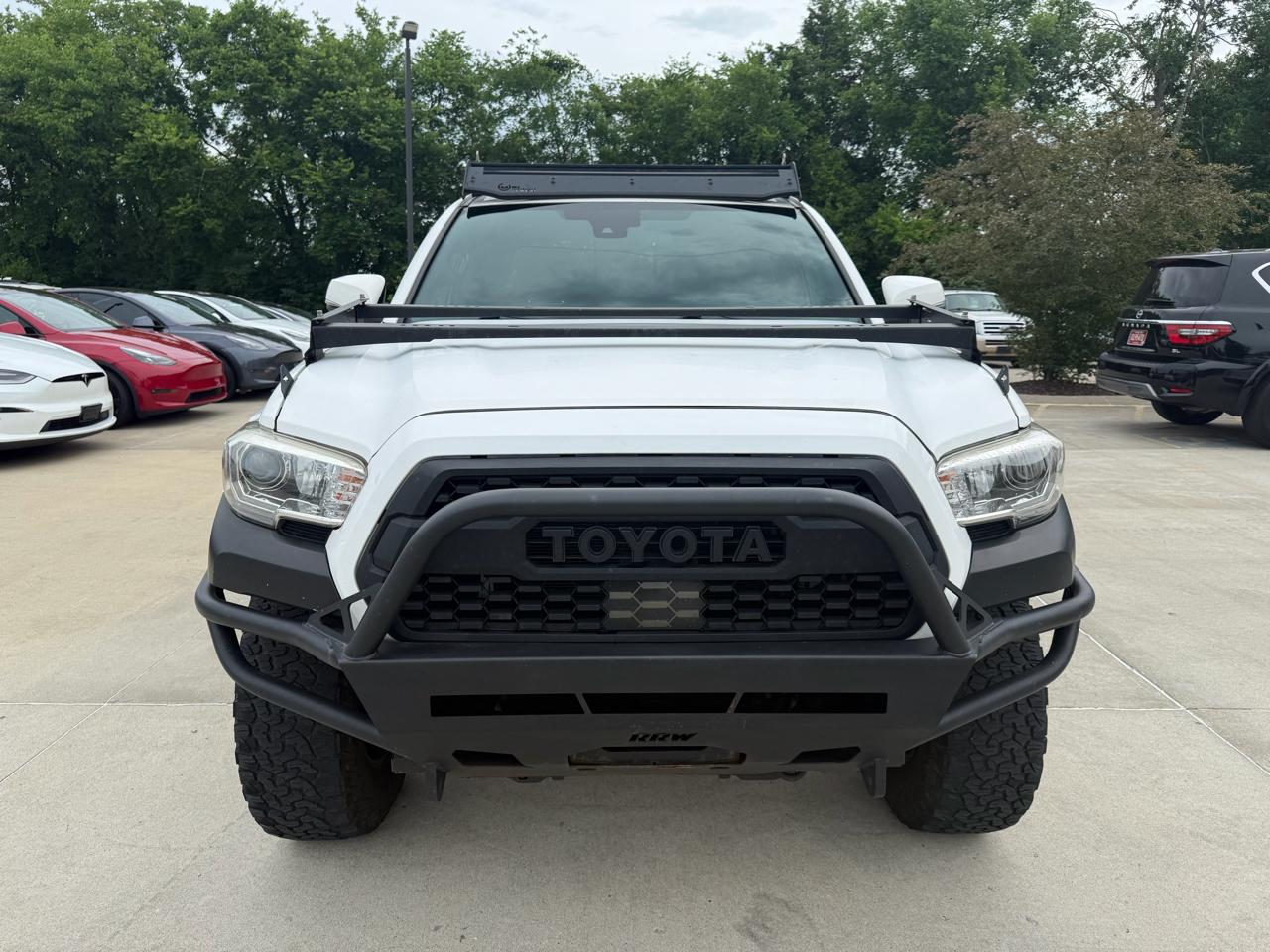 Toyota Tacoma  2018