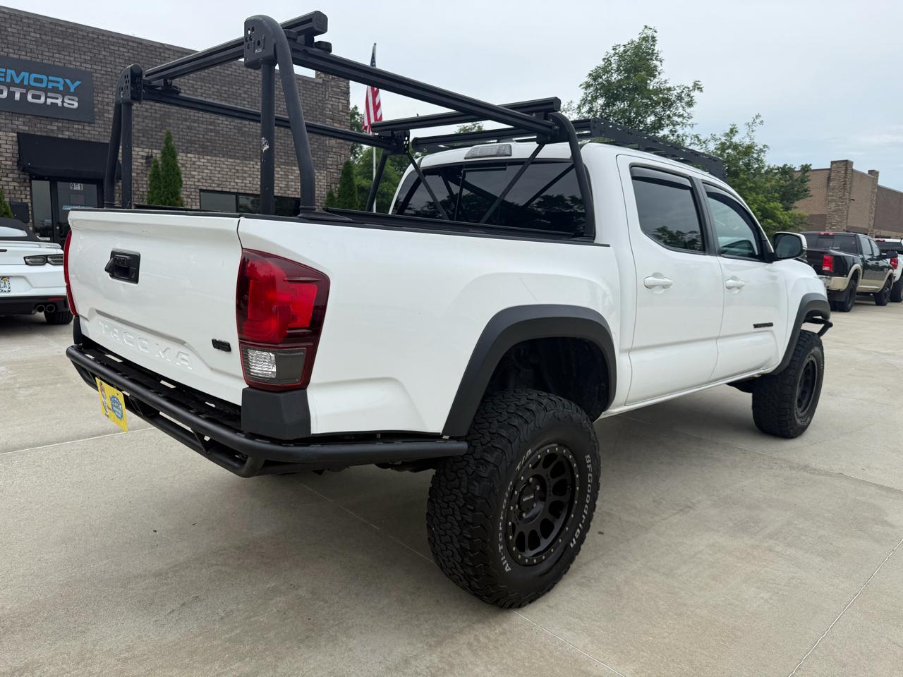 Toyota Tacoma  2018