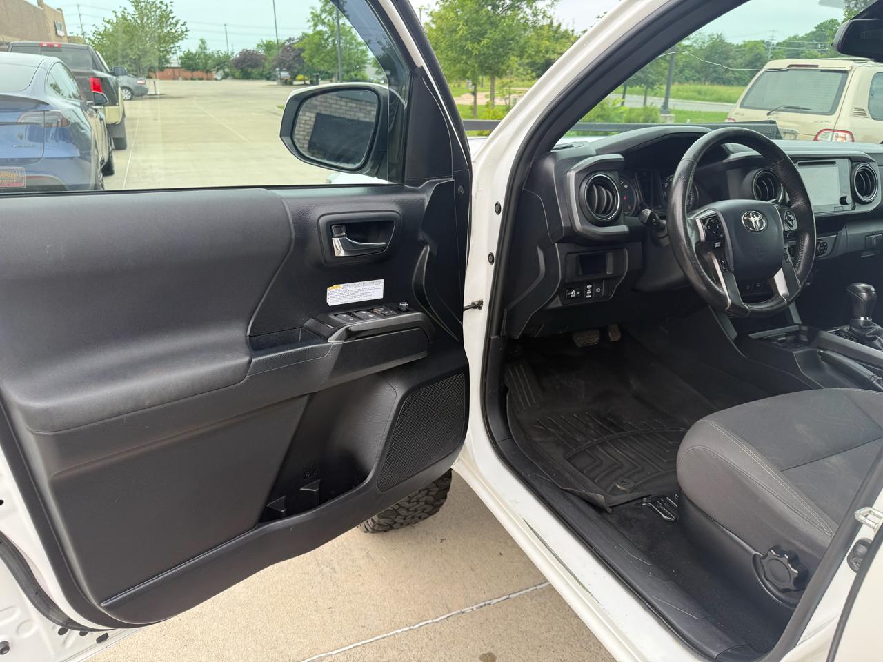 Toyota Tacoma  2018