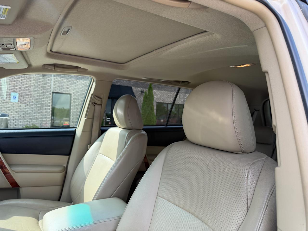 Toyota Highlander  2011