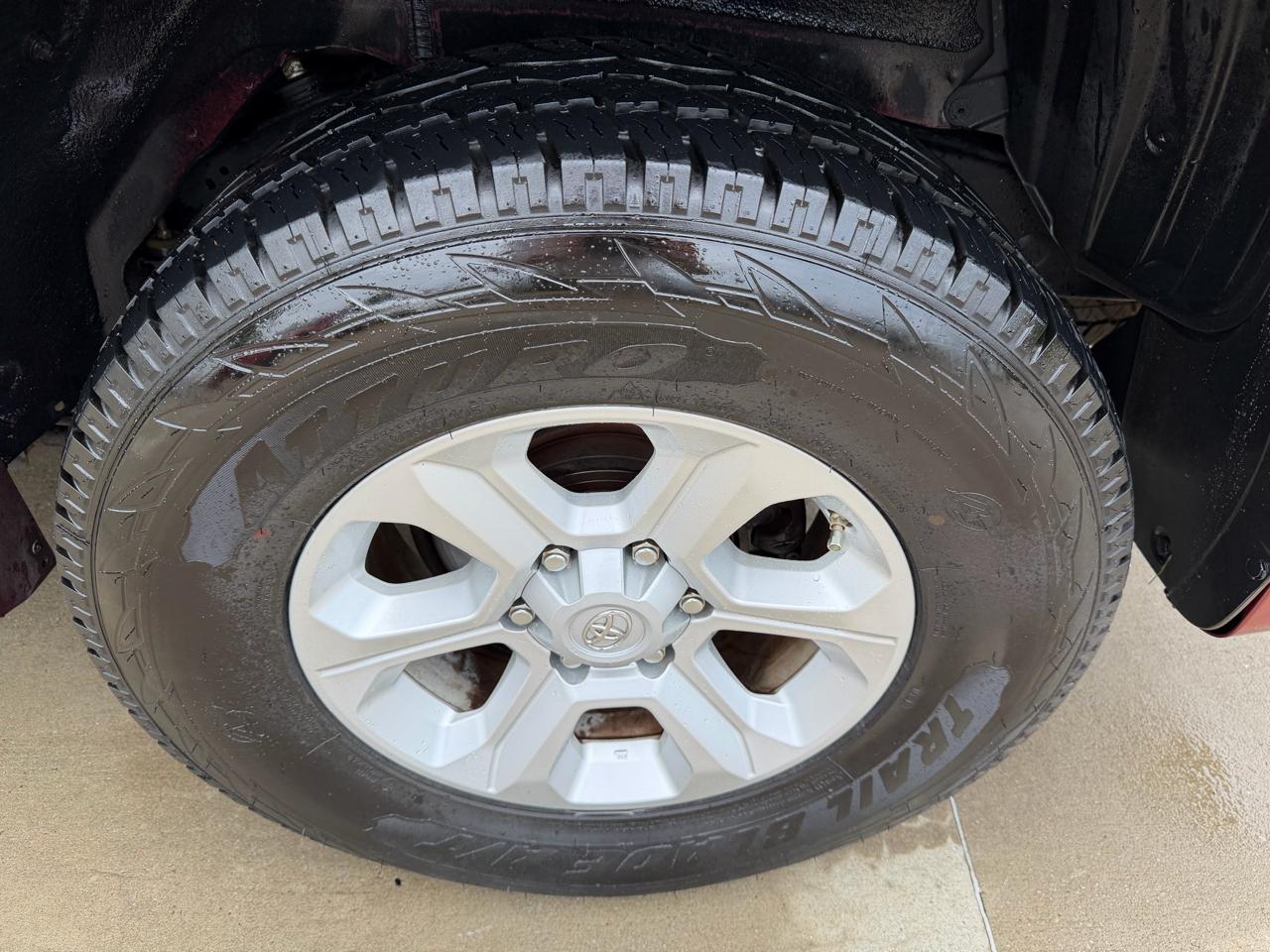 Toyota 4Runner 4WD 4dr V6 Limited (Natl) 2013
