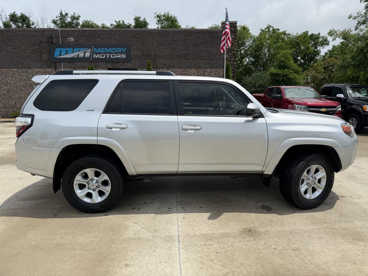 Toyota 4Runner SR5 4WD 2019