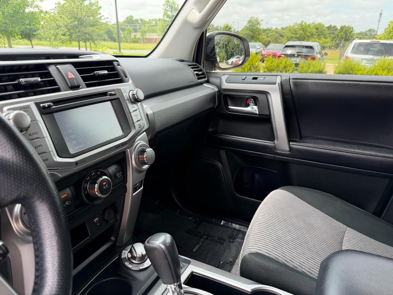 Toyota 4Runner SR5 4WD 2019