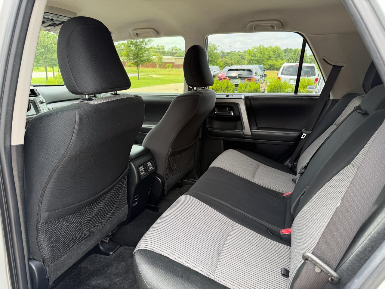 Toyota 4Runner SR5 4WD 2019