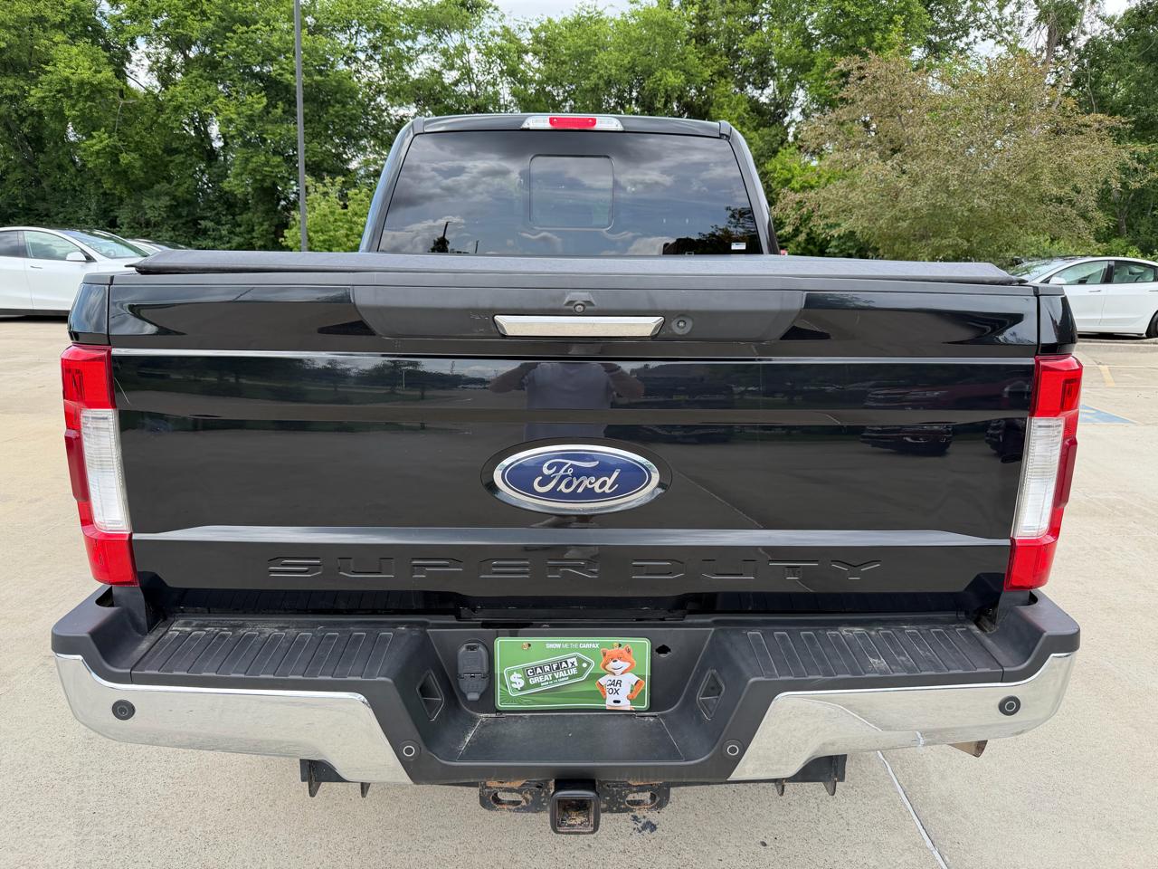 Ford Super Duty F-350 SRW Lariat 4WD Crew Cab 8' Box 2018