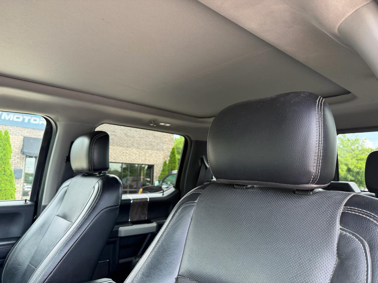 Ford Super Duty F-350 SRW Lariat 4WD Crew Cab 8' Box 2018