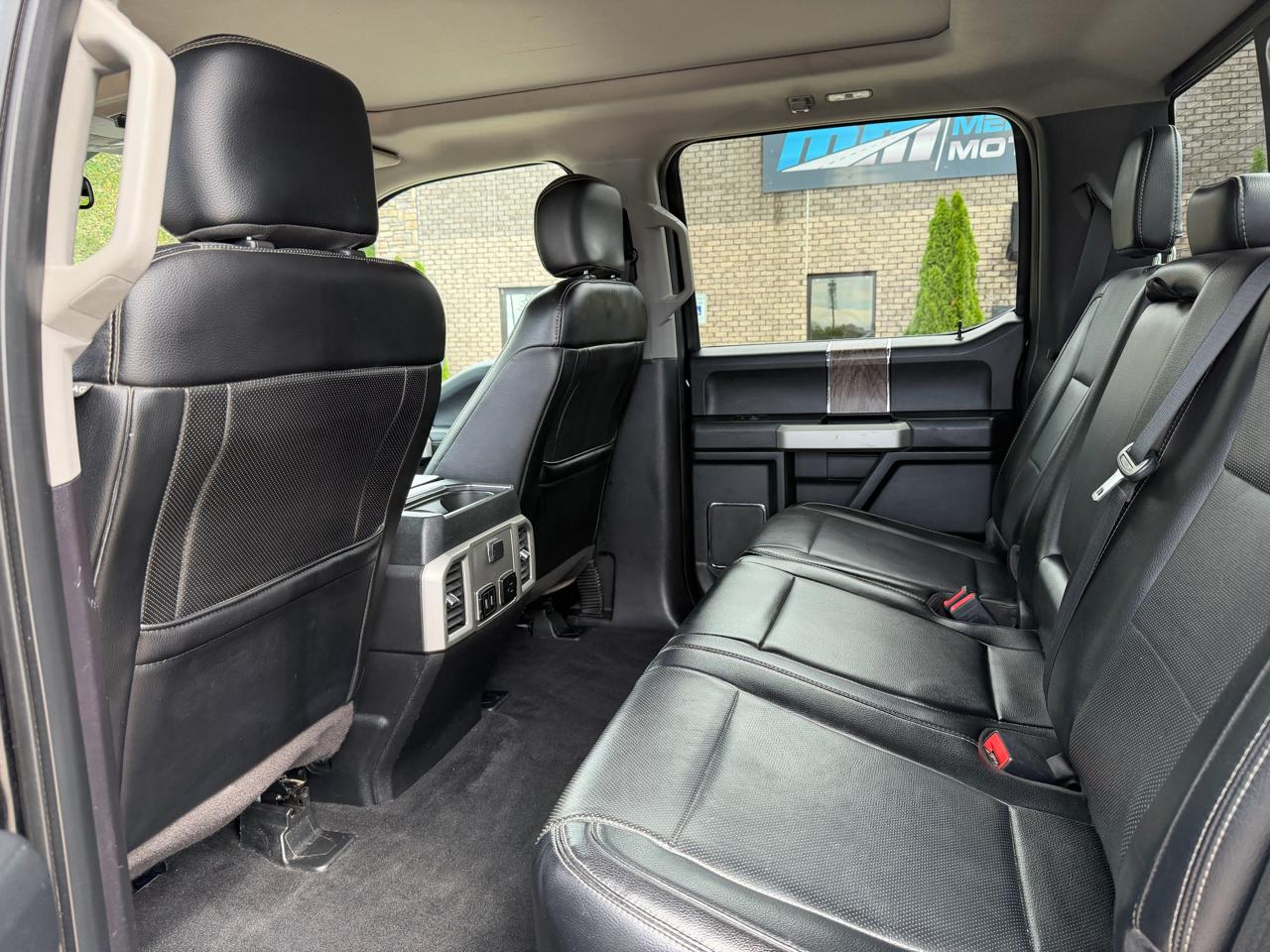 Ford Super Duty F-350 SRW Lariat 4WD Crew Cab 8' Box 2018
