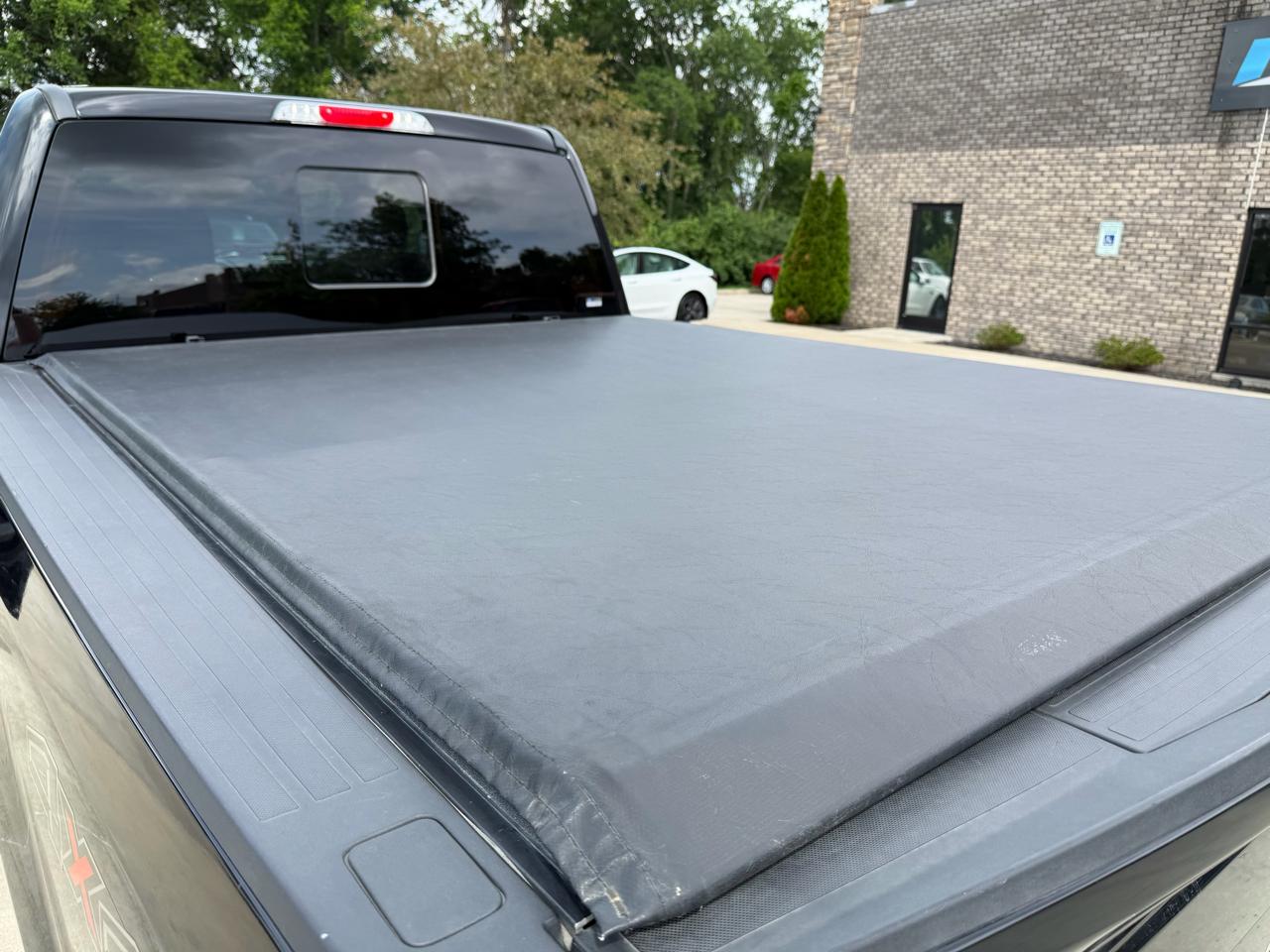 Ford Super Duty F-350 SRW Lariat 4WD Crew Cab 8' Box 2018