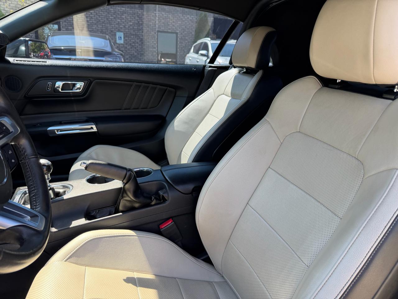 Ford Mustang 2dr Conv GT Premium 2015
