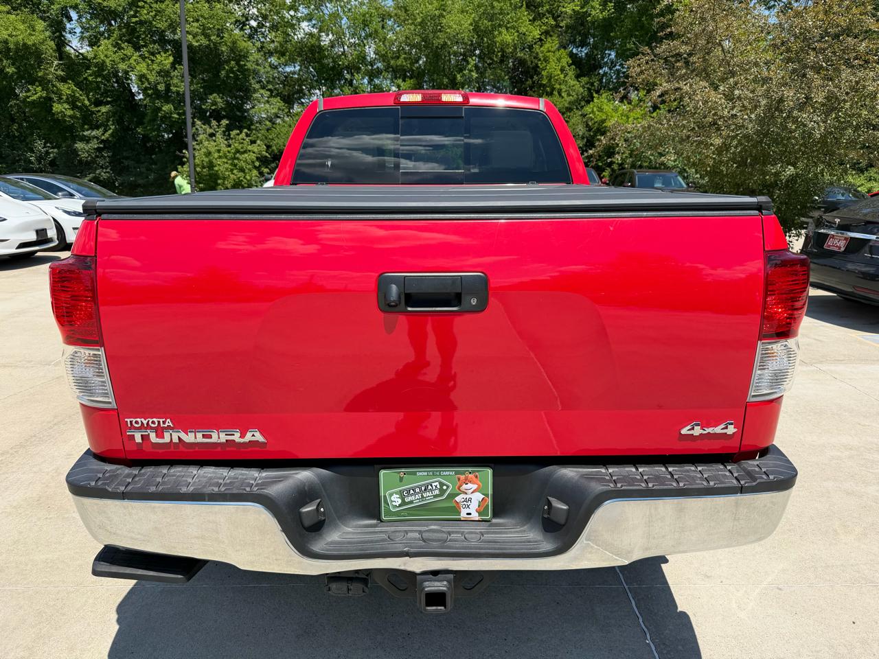 Toyota Tundra 4WD Truck  2013