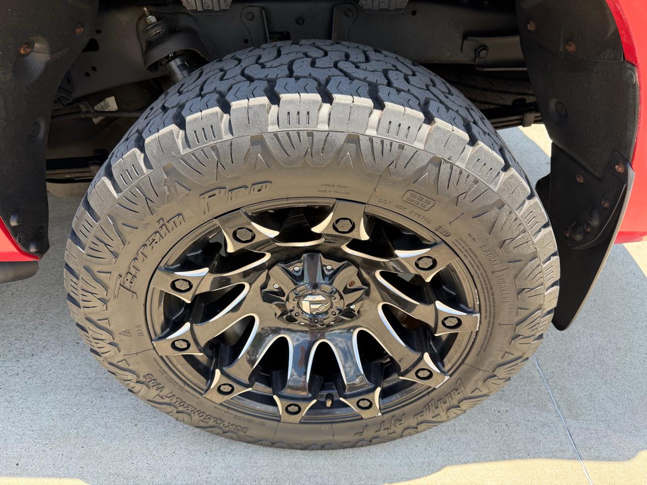 Toyota Tundra 4WD Truck  2013
