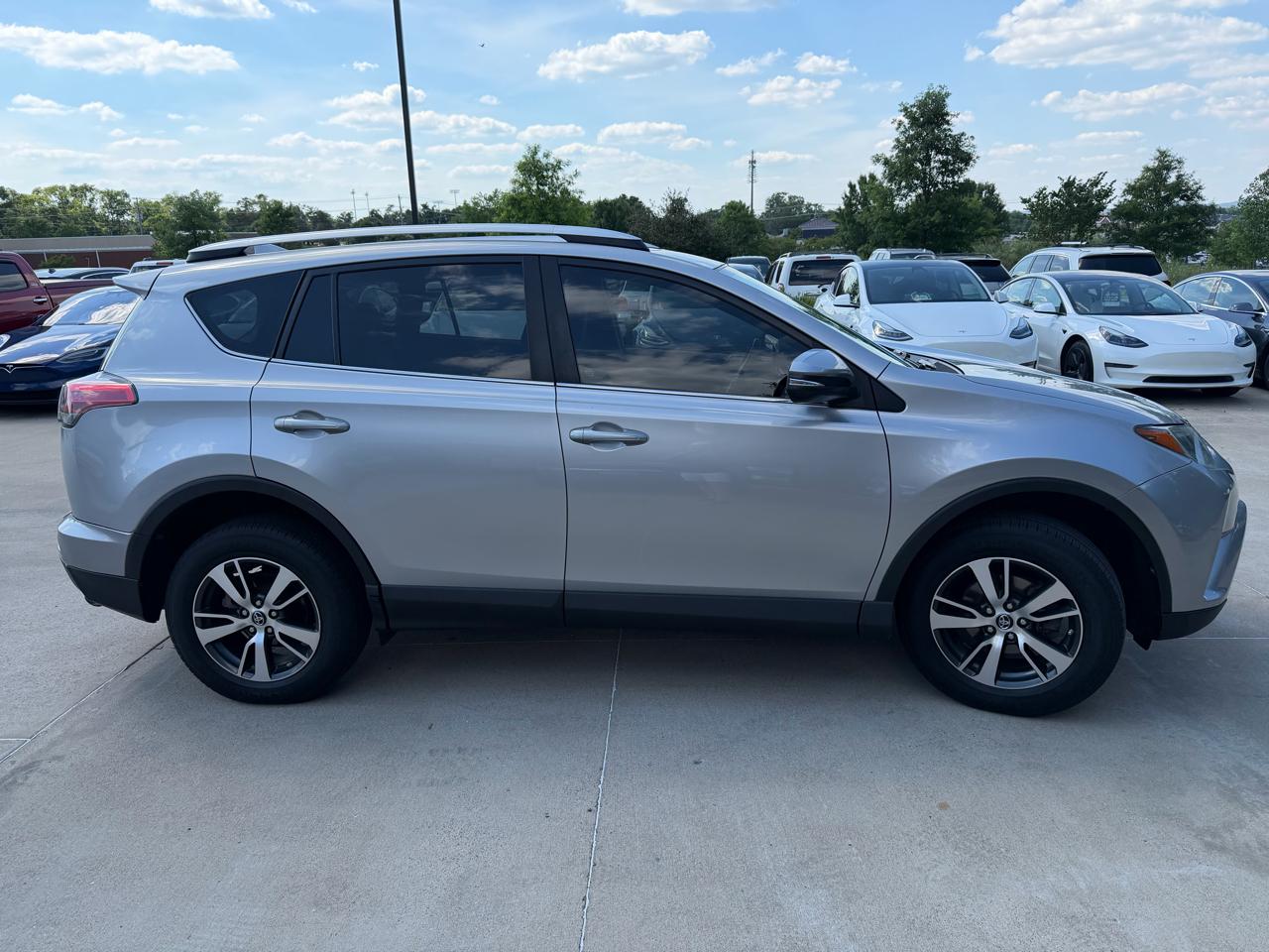 Toyota RAV4  2016