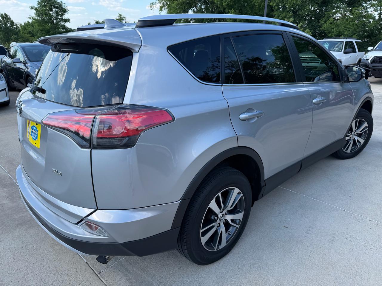 Toyota RAV4  2016