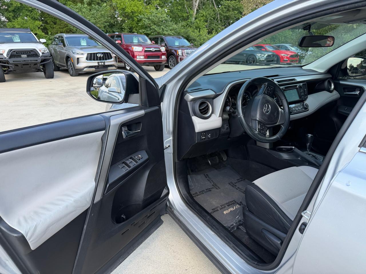 Toyota RAV4  2016