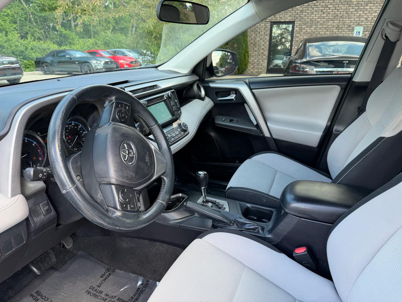 Toyota RAV4  2016