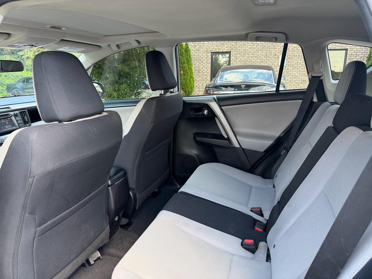 Toyota RAV4  2016