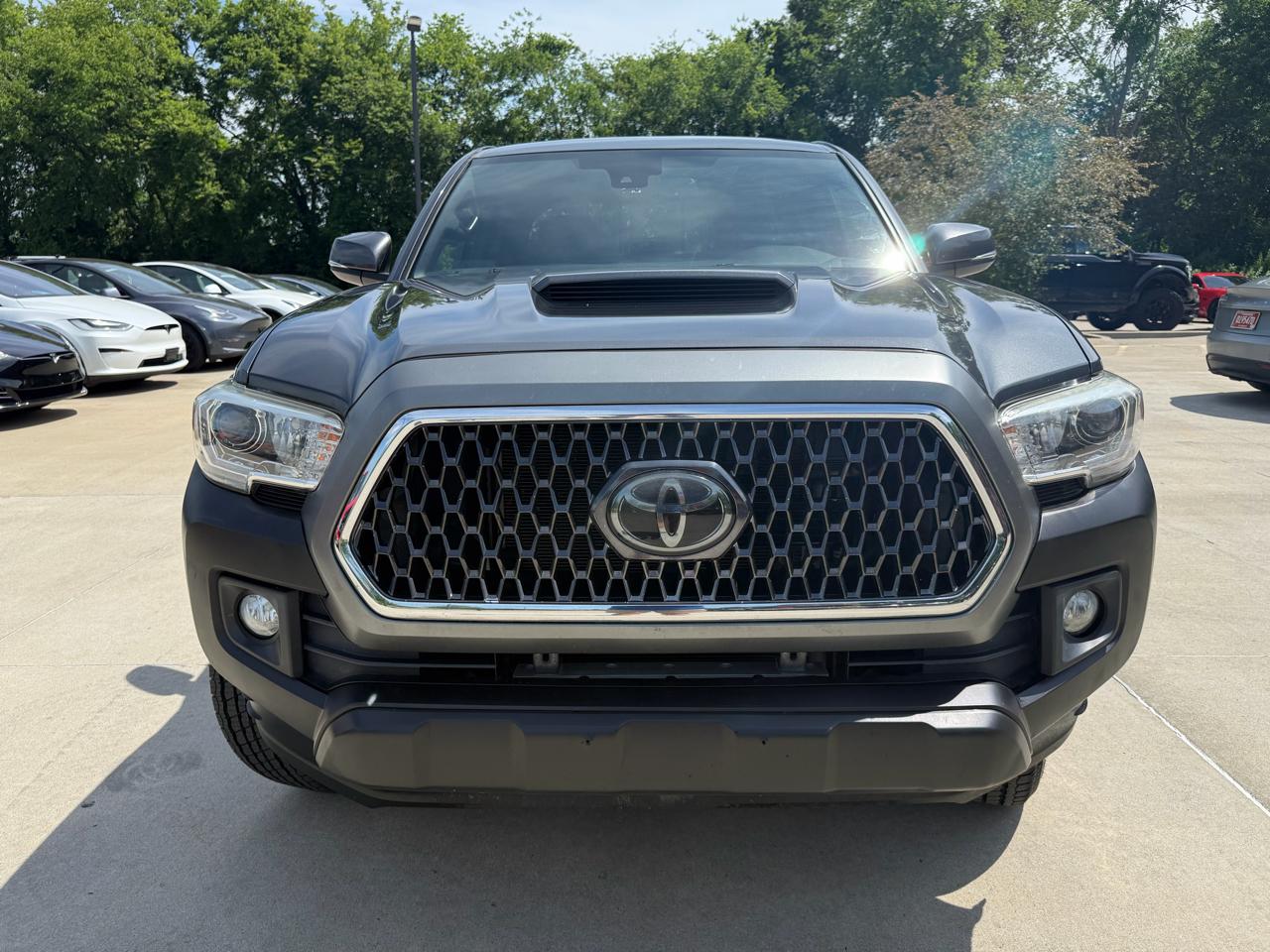 Toyota Tacoma TRD Off Road Double Cab 5' Bed V6 4x4 MT (Natl) 2018
