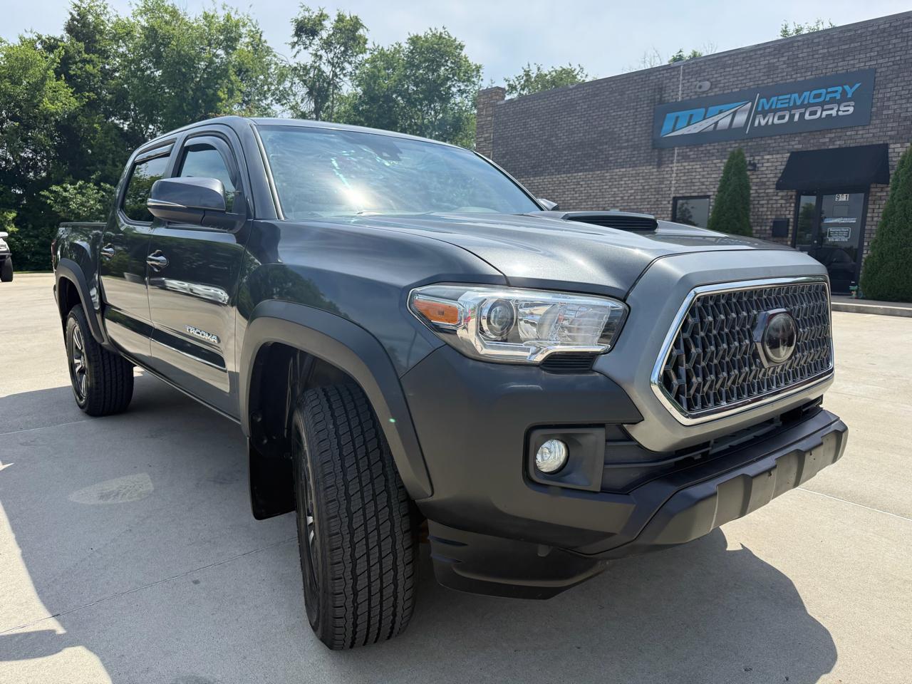 Toyota Tacoma TRD Off Road Double Cab 5' Bed V6 4x4 MT (Natl) 2018