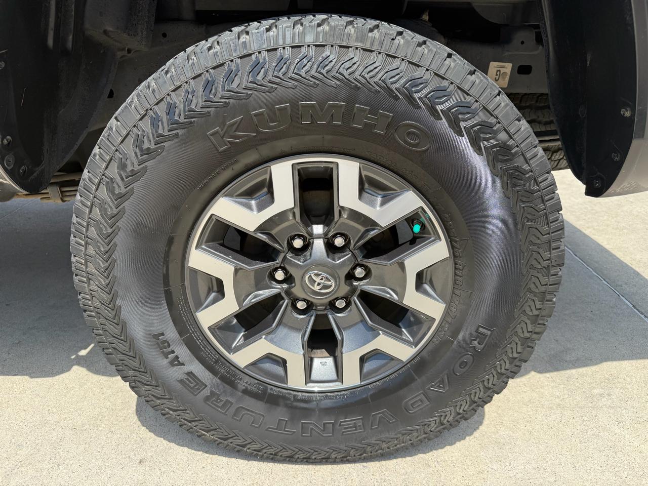 Toyota Tacoma 4WD  2019