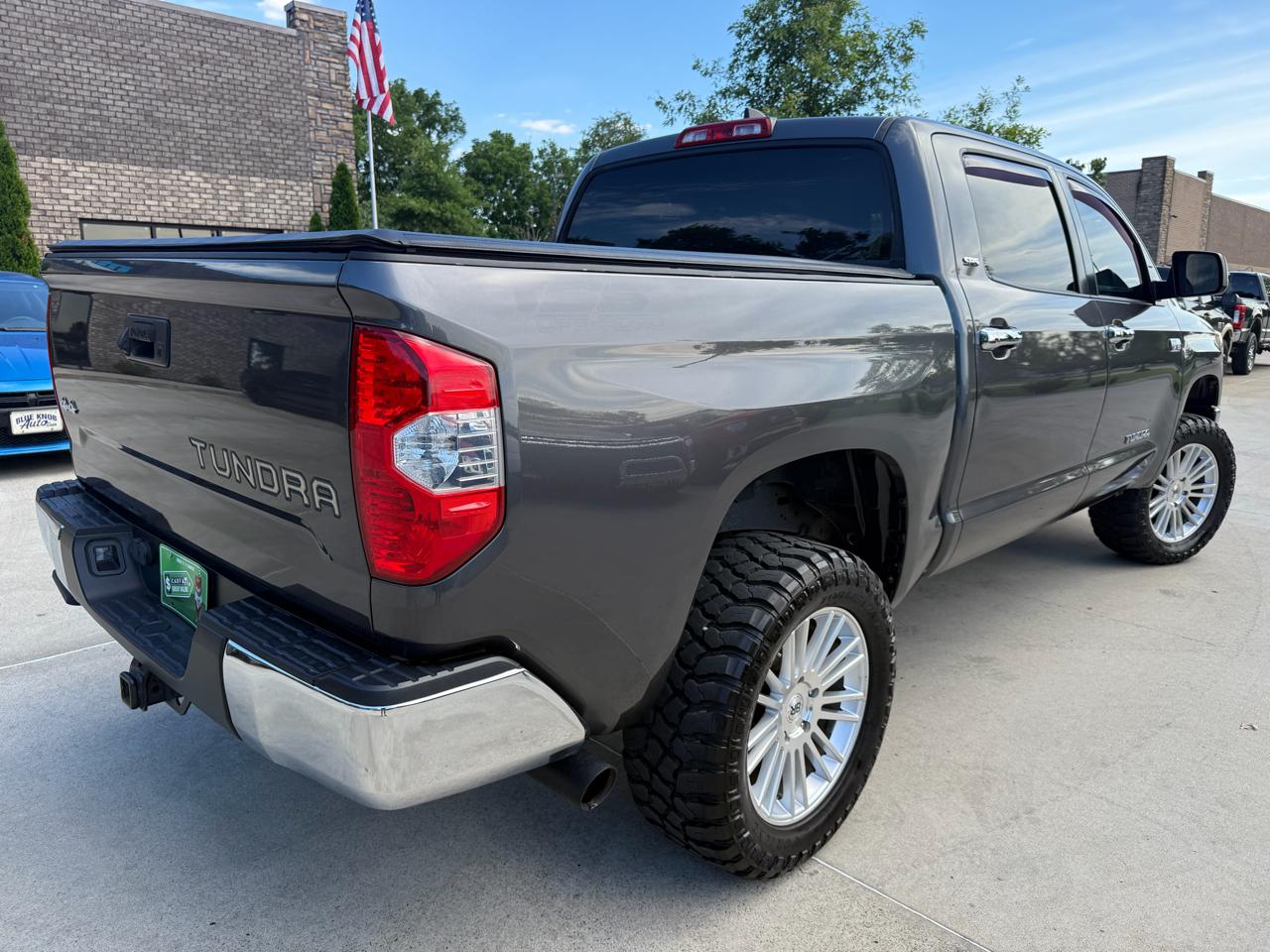 Toyota Tundra 4WD SR5 CrewMax 5.5' Bed 5.7L (Natl) 2020