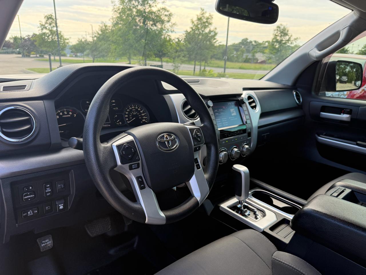 Toyota Tundra 4WD SR5 CrewMax 5.5' Bed 5.7L (Natl) 2020